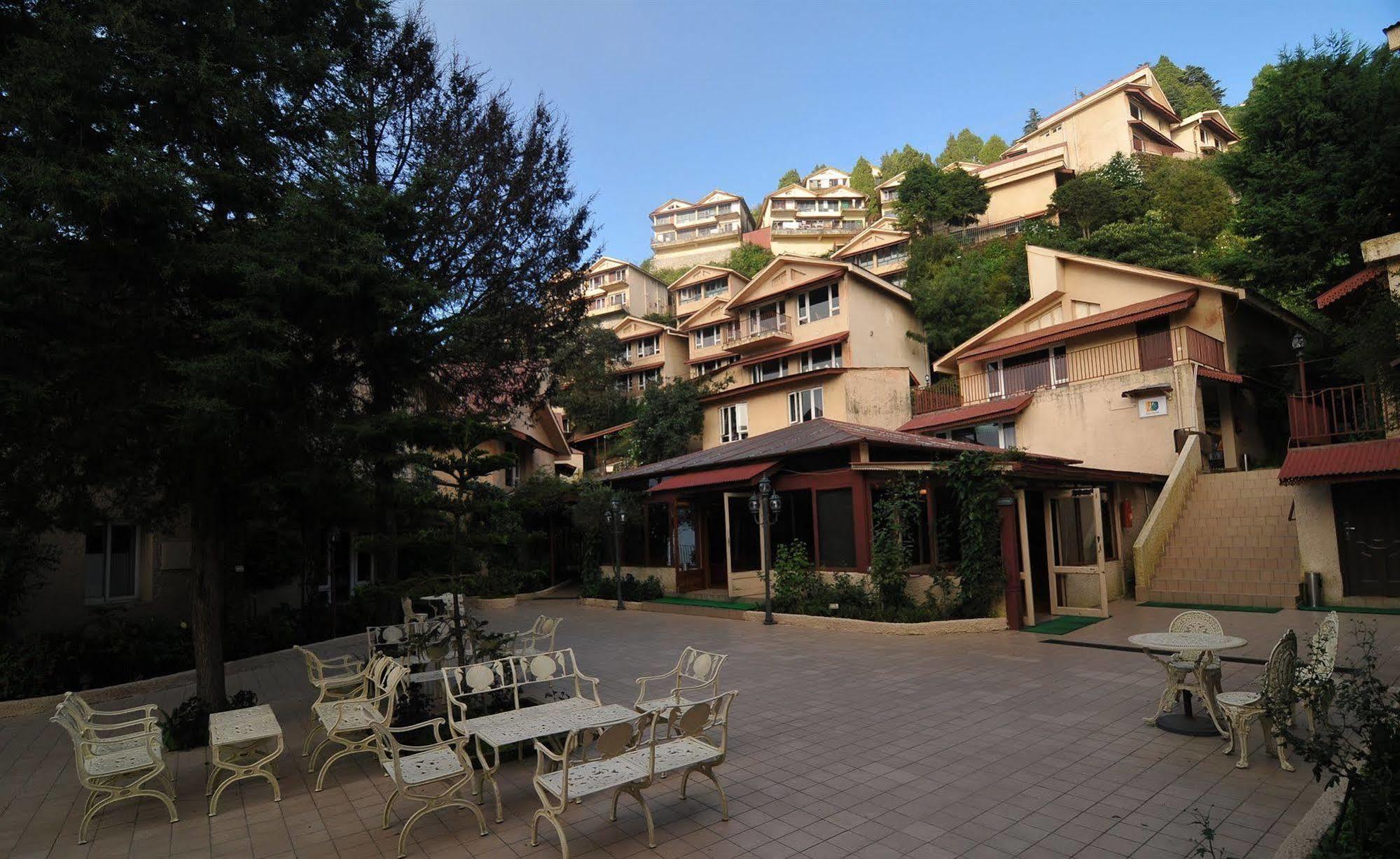 Club Mahindra Mussoorie Hotel Exterior photo